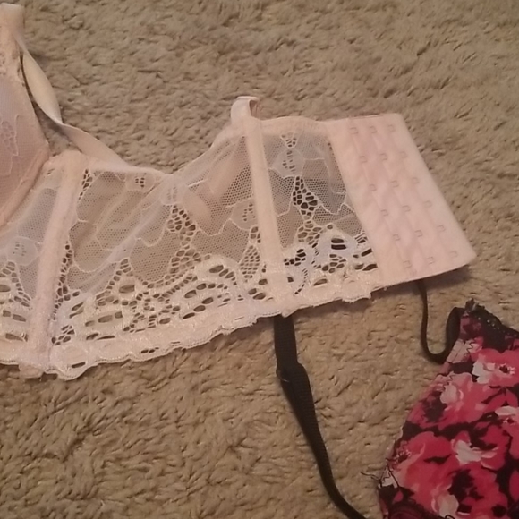 Bra - Picture 2 of 4